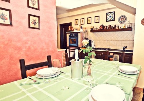 Particolare appartamento rustico